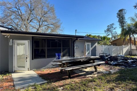 House in Saint Petersburg, Florida 3 bedrooms, 180.51 sq.m. № 2097884 - photo 14