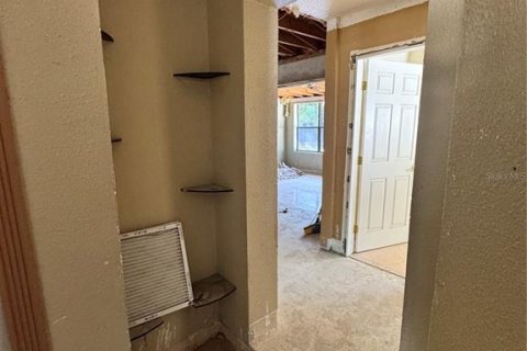 House in Saint Petersburg, Florida 3 bedrooms, 180.51 sq.m. № 2097884 - photo 6