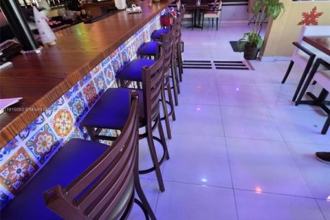 Propiedad comercial en venta en Pompano Beach, Florida № 1974734 - foto 27