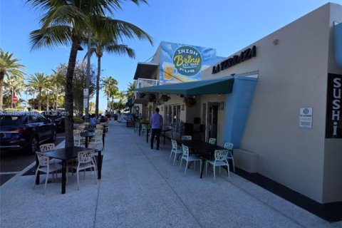 Propiedad comercial en venta en Pompano Beach, Florida № 1974734 - foto 2