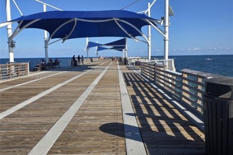 Propiedad comercial en venta en Pompano Beach, Florida № 1974734 - foto 10