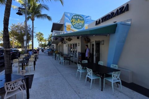 Propiedad comercial en venta en Pompano Beach, Florida № 1974734 - foto 26