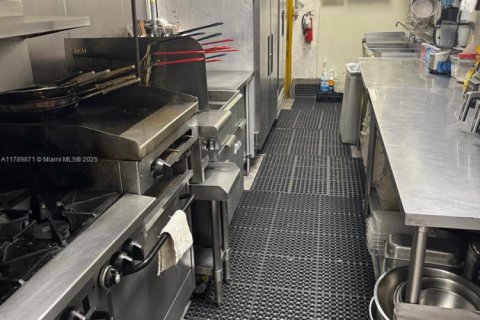 Commercial property in Sunrise, Florida № 1958985 - photo 21