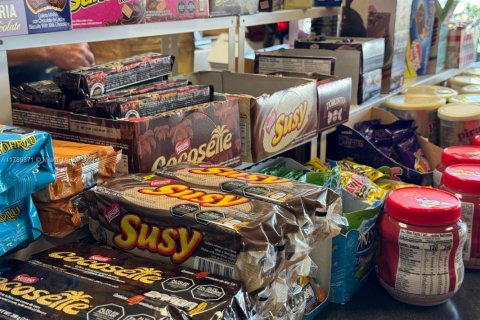 Commercial property in Sunrise, Florida № 1958985 - photo 7