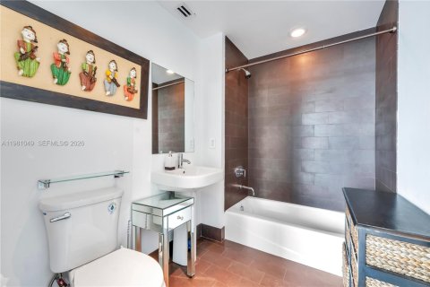 Copropriété à louer à Miami, Floride: 2 chambres, 104.33 m2 № 2079969 - photo 17