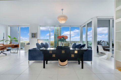 Copropriété à louer à Miami, Floride: 2 chambres, 104.33 m2 № 2079969 - photo 11