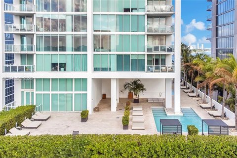 Copropriété à louer à Miami, Floride: 2 chambres, 104.33 m2 № 2079969 - photo 25
