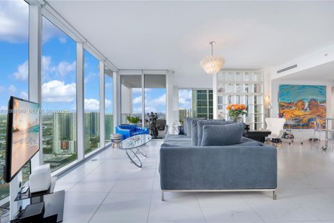 Copropriété à louer à Miami, Floride: 2 chambres, 104.33 m2 № 2079969 - photo 3