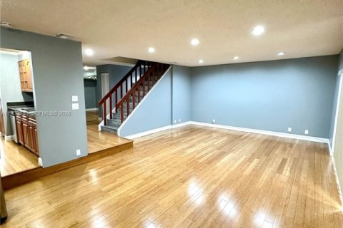 Townhouse in Plantation, Florida 4 bedrooms, 187.66 sq.m. № 1997941 - photo 12