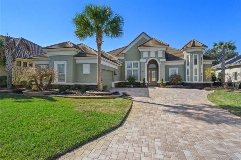 House in Hernando, Florida 4 bedrooms, 283.54 sq.m. № 1304221 - photo 1
