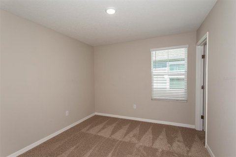 House in Davenport, Florida 4 bedrooms, 150.04 sq.m. № 1835231 - photo 13