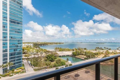 Condo in Miami, Florida, 2 bedrooms  № 2186074 - photo 11