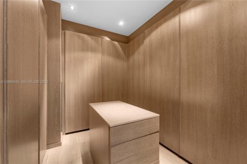 Купить кондоминиум в Майами-Бич, Флорида 4 спальни, 385.92м2, № 2047529 - фото 20