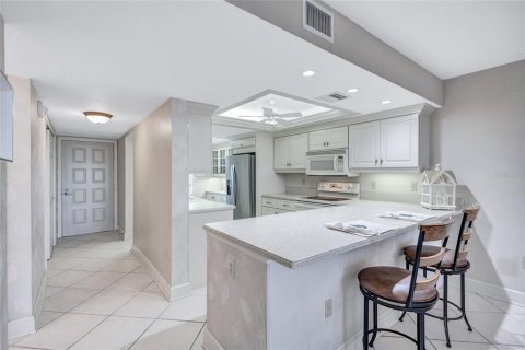 Condominio en venta en Sarasota, Florida, 2 dormitorios, 122.26 m2 № 1556750 - foto 22