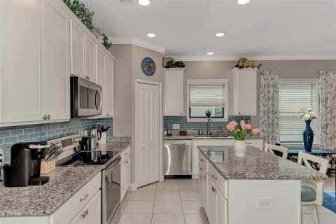 House in Port Charlotte, Florida 3 bedrooms, 184.69 sq.m. № 1856136 - photo 11
