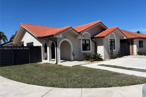 Villa ou maison à Miami, Floride 4 chambres, 148.83 m2 № 2024928