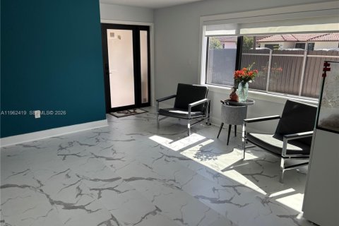Villa ou maison à vendre à Miami, Floride: 4 chambres, 148.83 m2 № 2024928 - photo 6