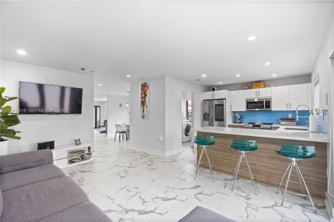 Купить виллу или дом в Майами, Флорида 1 комната, 148.83м2, № 2024928 - фото 19