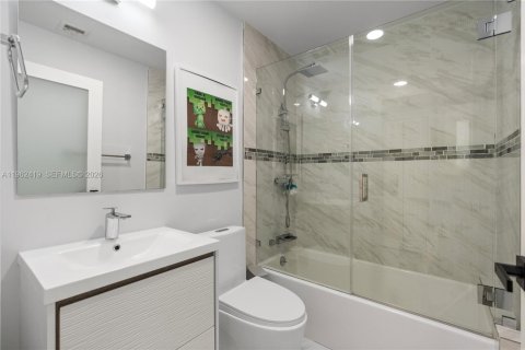 Купить виллу или дом в Майами, Флорида 1 комната, 148.83м2, № 2024928 - фото 29