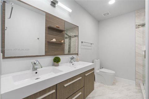 Купить виллу или дом в Майами, Флорида 1 комната, 148.83м2, № 2024928 - фото 24