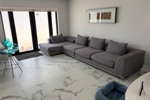 Villa ou maison à vendre à Miami, Floride: 4 chambres, 148.83 m2 № 2024928 - photo 8