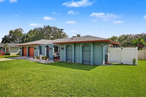 Casa en venta en Altamonte Springs, Florida, 4 dormitorios, 180.51 m2 № 2238163 - foto 2