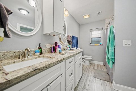 Casa en venta en Altamonte Springs, Florida, 4 dormitorios, 180.51 m2 № 2238163 - foto 18