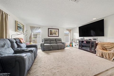 Casa en venta en Altamonte Springs, Florida, 4 dormitorios, 180.51 m2 № 2238163 - foto 5