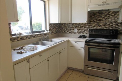Apartment in Kissimmee, Florida 2 bedrooms, 101.08 sq.m. № 2213673 - photo 3