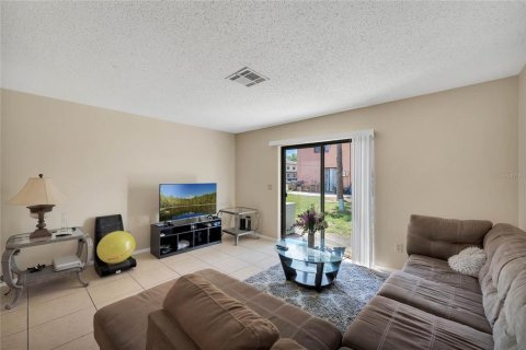 Apartment in Kissimmee, Florida 2 bedrooms, 101.08 sq.m. № 2213673 - photo 7