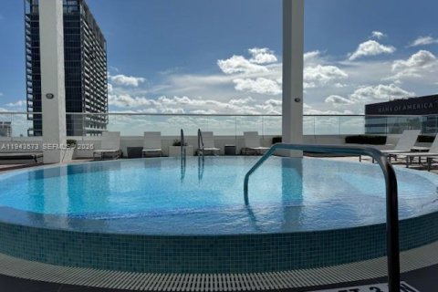 Снять в аренду квартиру в Майами, Флорида 2 спальни, 106.47м2, № 2000515 - фото 19