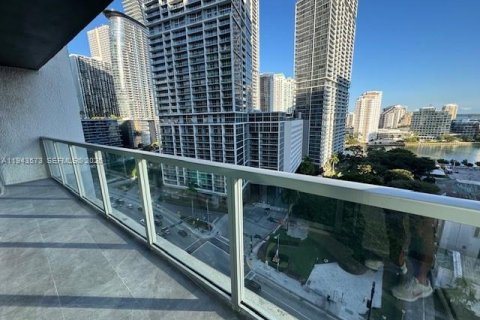 Снять в аренду квартиру в Майами, Флорида 2 спальни, 106.47м2, № 2000515 - фото 11