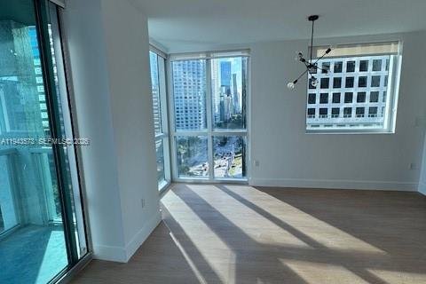 Снять в аренду квартиру в Майами, Флорида 2 спальни, 106.47м2, № 2000515 - фото 3