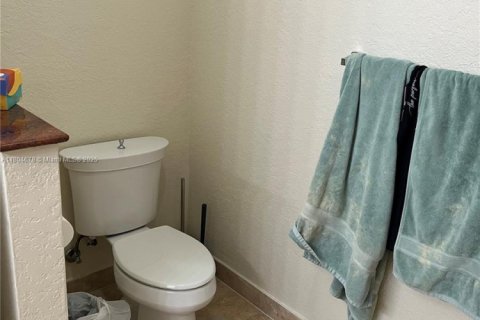 Condo in West Palm Beach, Florida, 2 bedrooms  № 1792528 - photo 22