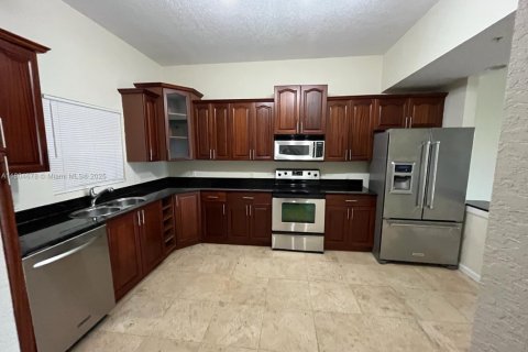 Condo in West Palm Beach, Florida, 2 bedrooms  № 1792528 - photo 14