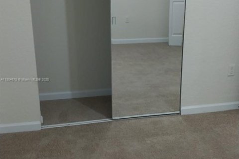 Condo in West Palm Beach, Florida, 2 bedrooms  № 1792528 - photo 25