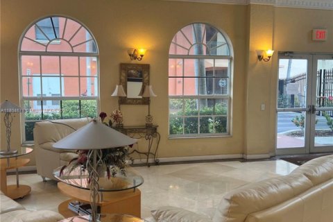 Condo in West Palm Beach, Florida, 2 bedrooms  № 1792528 - photo 10