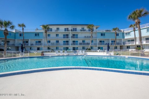 Condo in Flagler Beach, Florida  № 838896 - photo 1