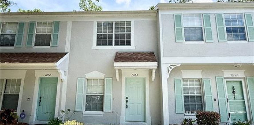 Adosado en Tampa, Florida 2 dormitorios, 107.02 m2 № 1833458