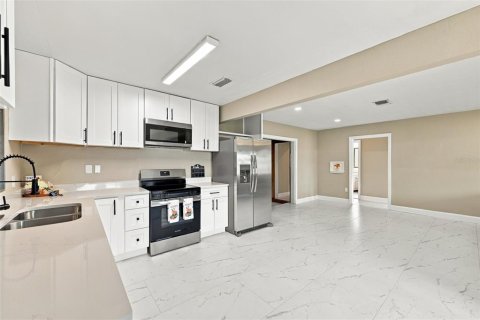 Купить виллу или дом в Пальметто, Флорида 3 комнаты, 204.94м2, № 2416401 - фото 14