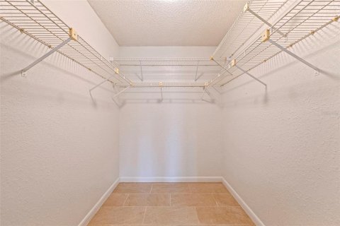 House in Saint Petersburg, Florida 3 bedrooms, 150.59 sq.m. № 1919472 - photo 26