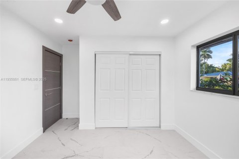 Снять в аренду виллу или дом в Дания-Бич, Флорида 4 спальни, 154.12м2, № 1993375 - фото 23