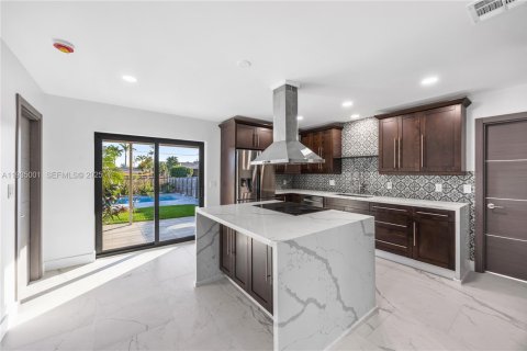 Снять в аренду виллу или дом в Дания-Бич, Флорида 4 спальни, 154.12м2, № 1993375 - фото 4