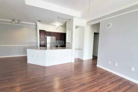 Condo in Orlando, Florida, 3 bedrooms  № 2222148 - photo 10