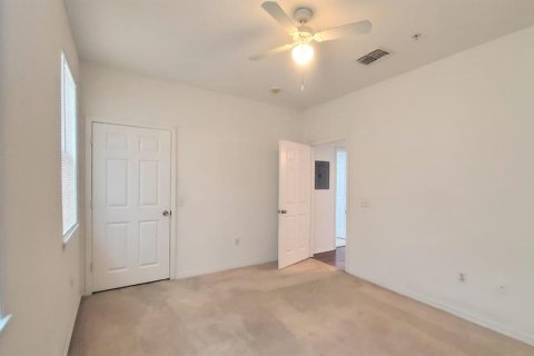 Condo in Orlando, Florida, 3 bedrooms  № 2222148 - photo 6