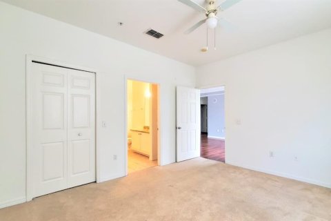 Condo in Orlando, Florida, 3 bedrooms  № 2222148 - photo 11
