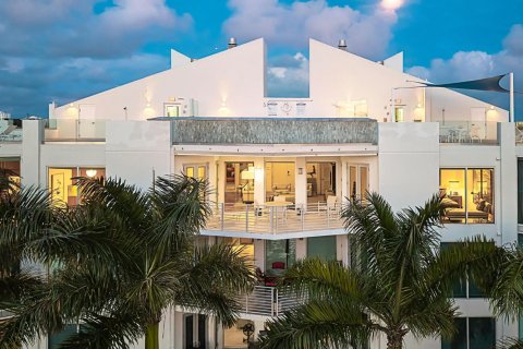 Condo in Fort Lauderdale, Florida, 4 bedrooms № 2174318 - photo 4