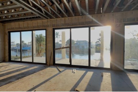 House in Port Charlotte, Florida 4 bedrooms, 358.51 sq.m. № 1602121 - photo 7