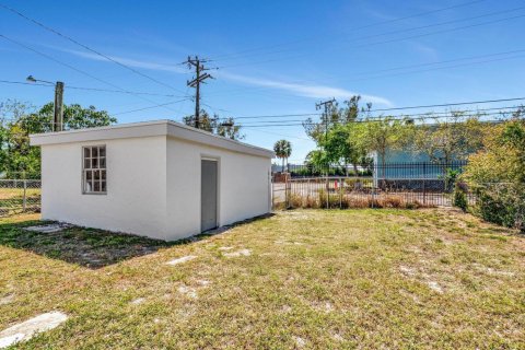 Casa en venta en West Palm Beach, Florida, 3 dormitorios, 94.3 m2 № 2434127 - foto 19