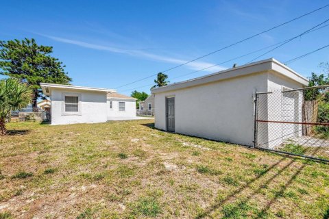 Casa en venta en West Palm Beach, Florida, 3 dormitorios, 94.3 m2 № 2434127 - foto 18